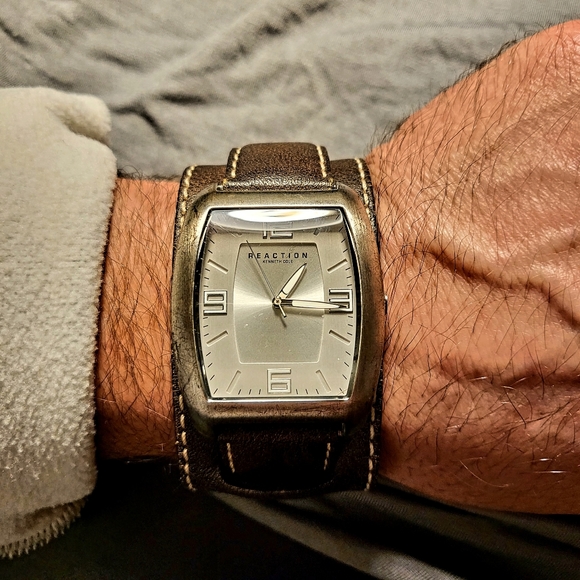 Kenneth Cole Reaction Watch - Picture 1 of 5